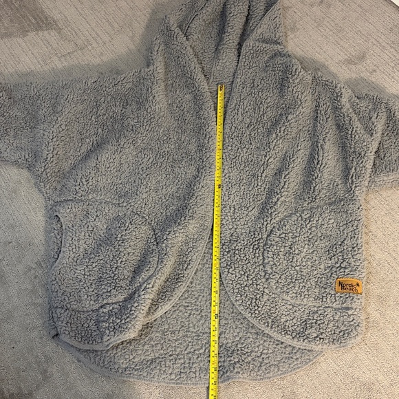 Nordic Beach Women's Plush Gray Teddy Jacket - Picture 4 of 6